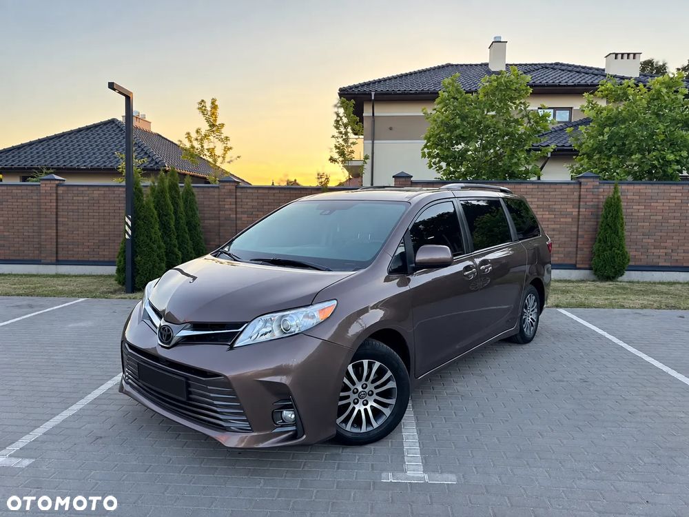 Toyota Sienna 3.5 V6 - 3