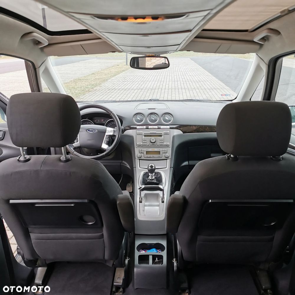 Ford Galaxy 2.0 TDCi Ghia - 17