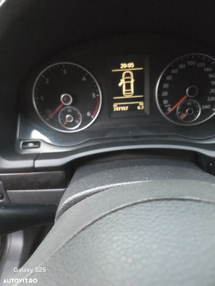 Volkswagen Jetta 1.6 TDI Comfortline - 8