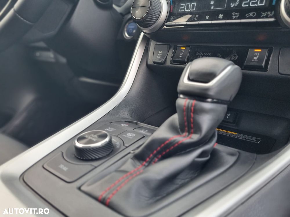 Toyota RAV4 2.5 PHEV VVT-iE 4x4 Style Bi-Tone - 14