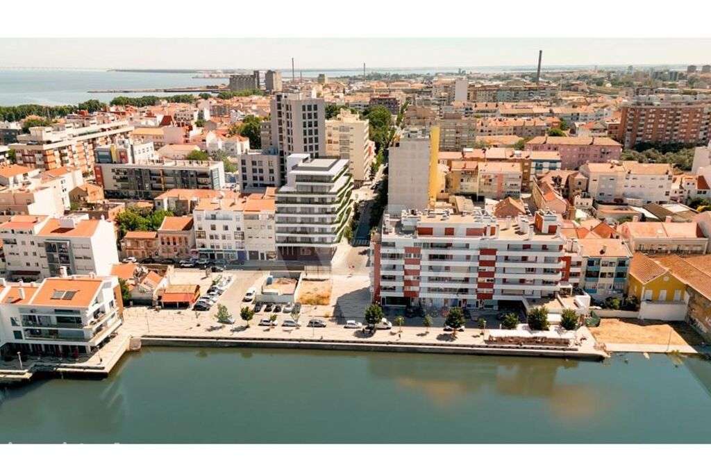 Apartamento T2 com varanda privativa - Empreendimento Flor de Sal - Grande imagem: 4/32