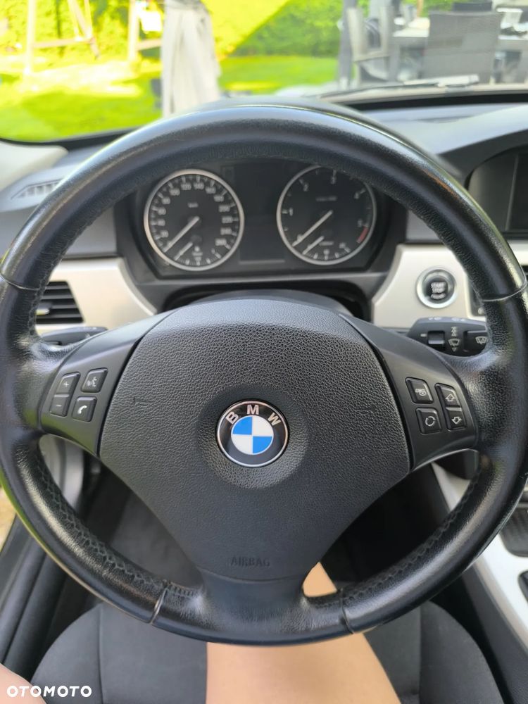 BMW Seria 3 320d - 5