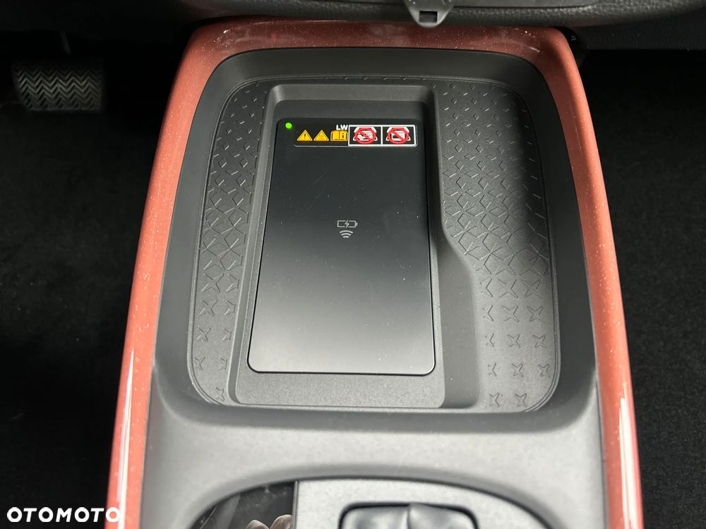 Toyota Aygo X Hybrid 1.5 Style e-CVT - 31