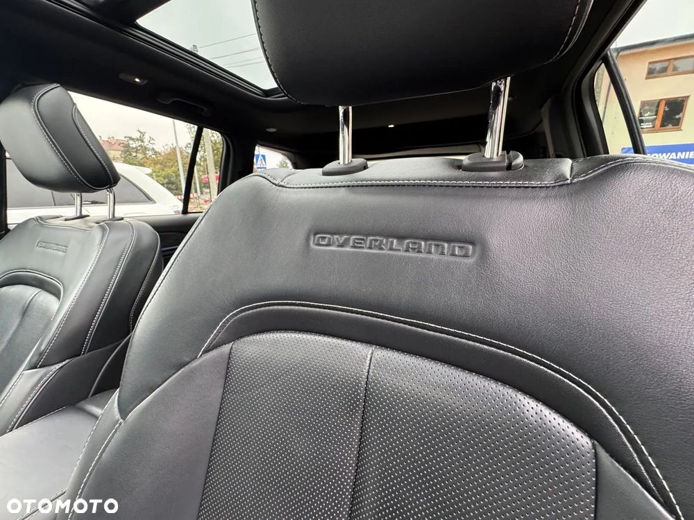 Jeep Grand Cherokee - 21