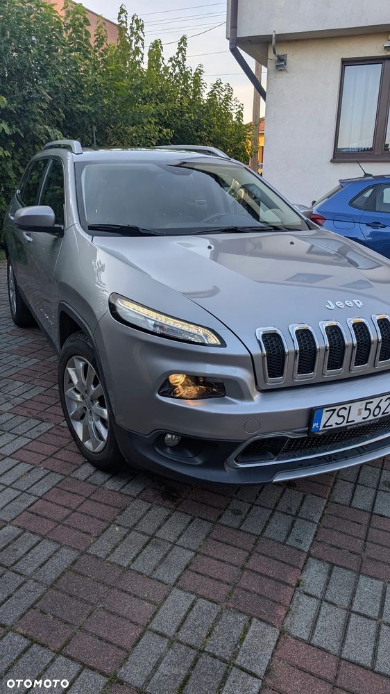 Jeep Cherokee - 2