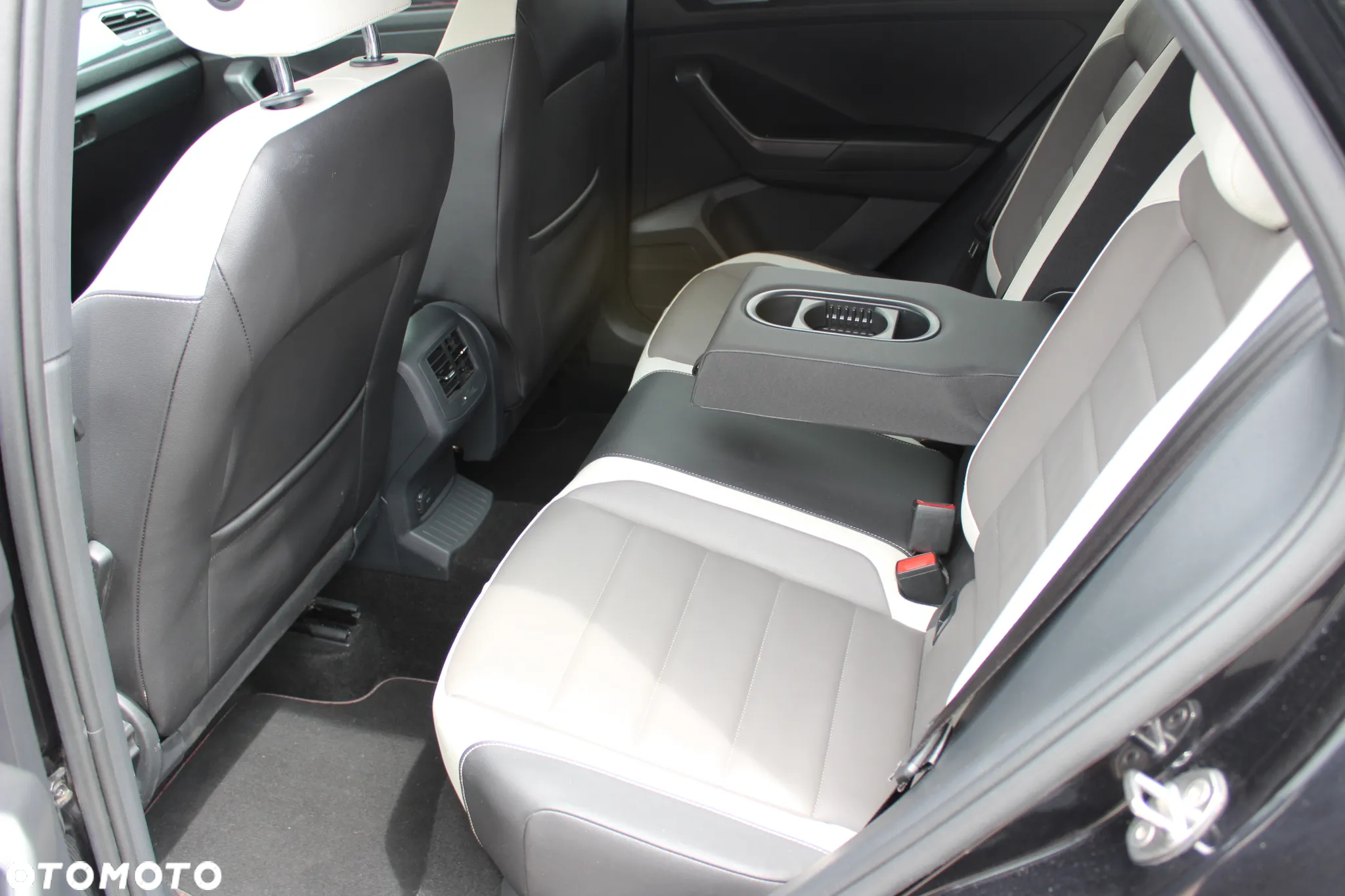Volkswagen T-Roc 2.0 TDI SCR DPF 4Mot Premium DSG - 12