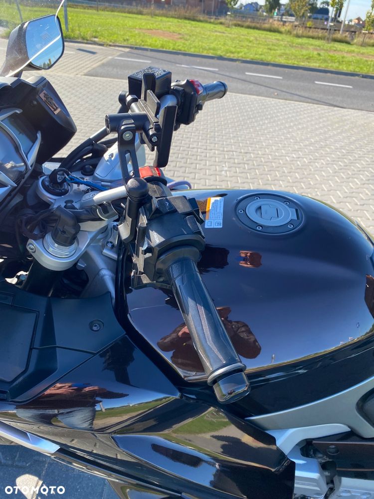 Yamaha FJR - 2
