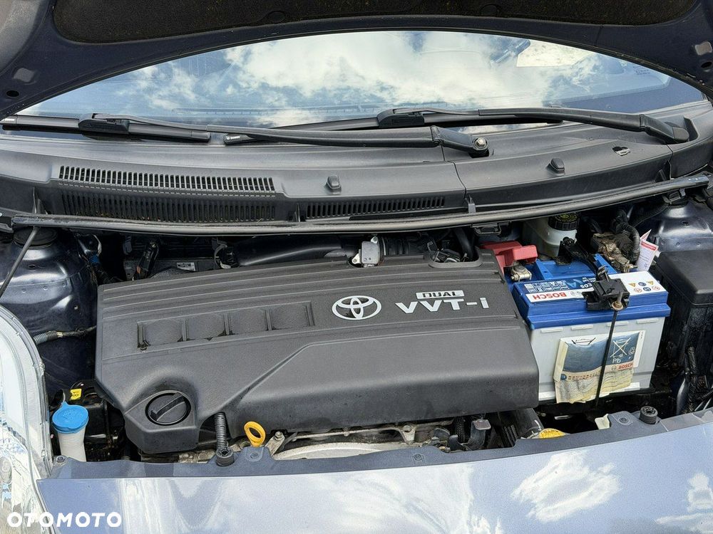 Toyota Yaris - 28