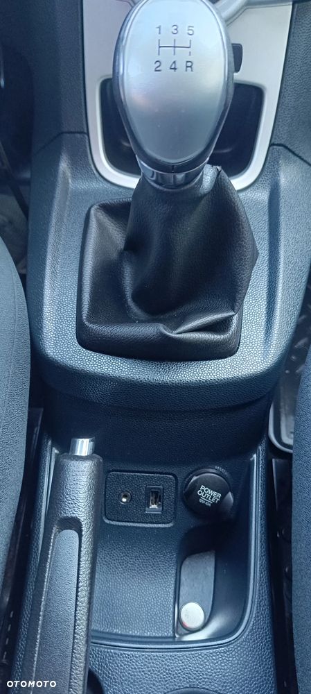 Ford Fiesta - 10