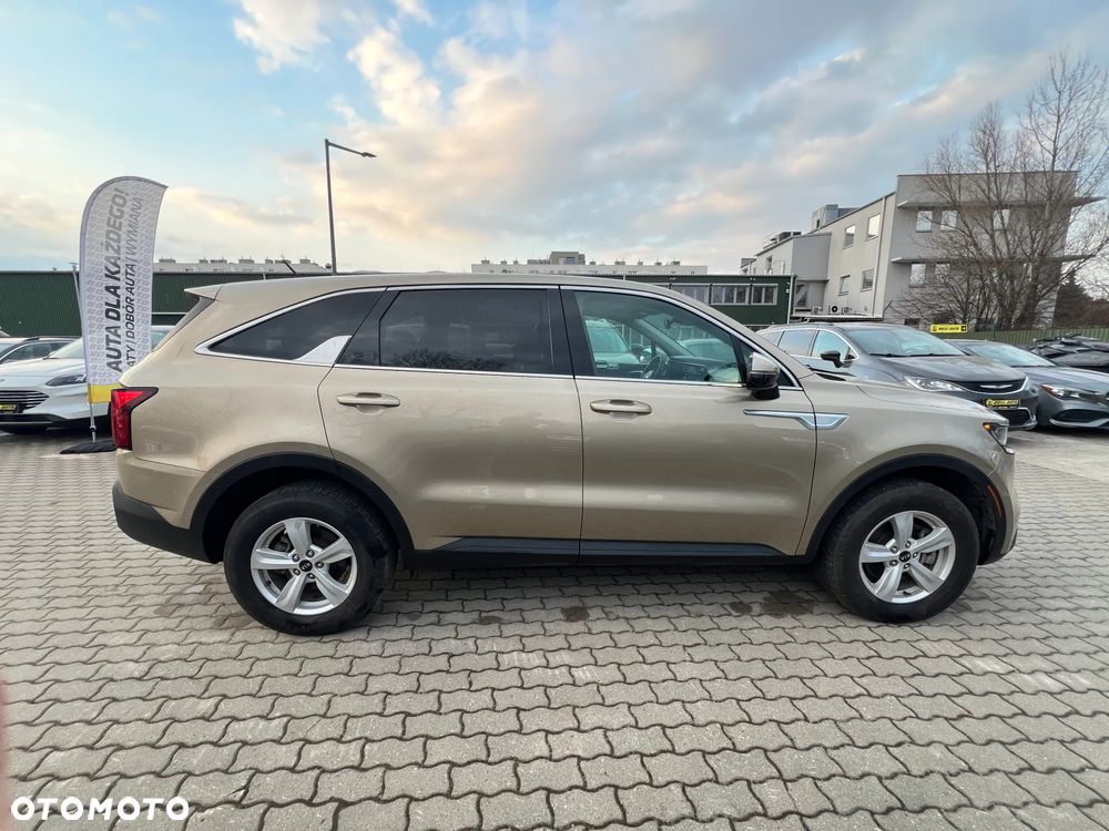Kia Sorento - 10
