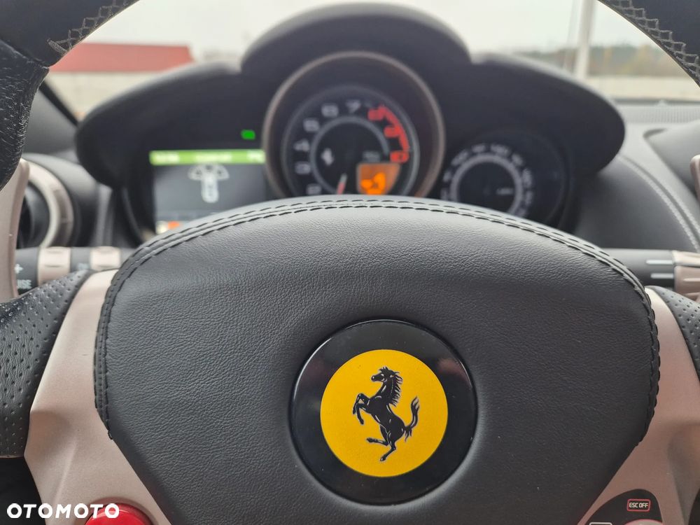 Ferrari California - 30