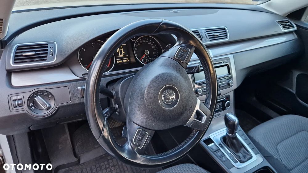 Volkswagen Passat 2.0 TDI DPF Comfortline DSG - 10