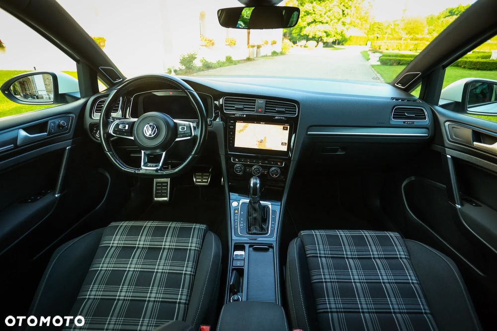 Volkswagen Golf GTD 2.0 TDI SCR DSG - 2
