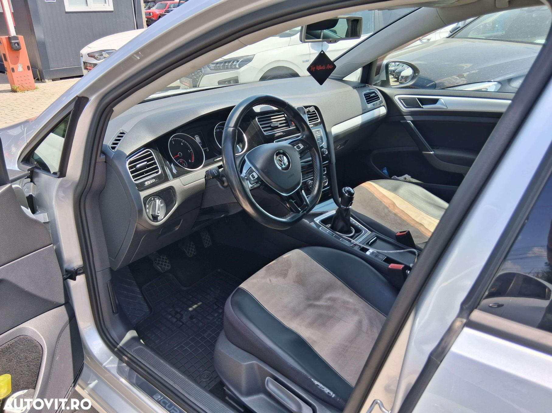 Volkswagen Golf Sportsvan 2.0 TDI DPF BMT Comfortline - 8