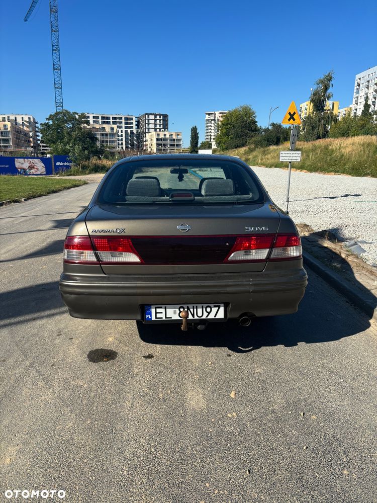 Nissan Maxima - 3