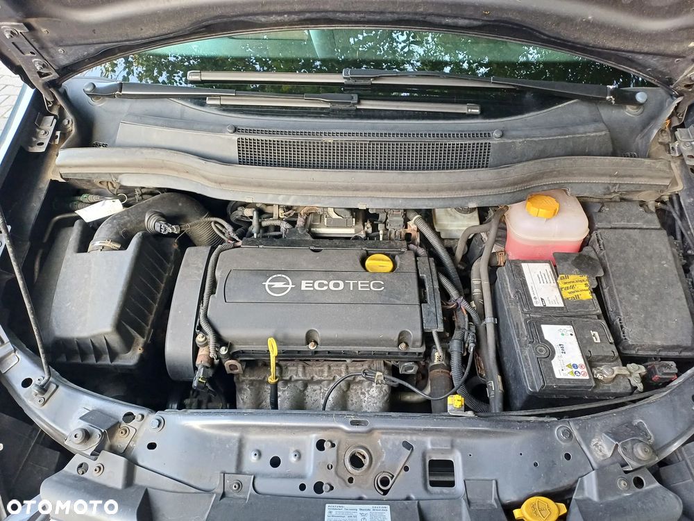 Opel Zafira 1.8 111 - 1