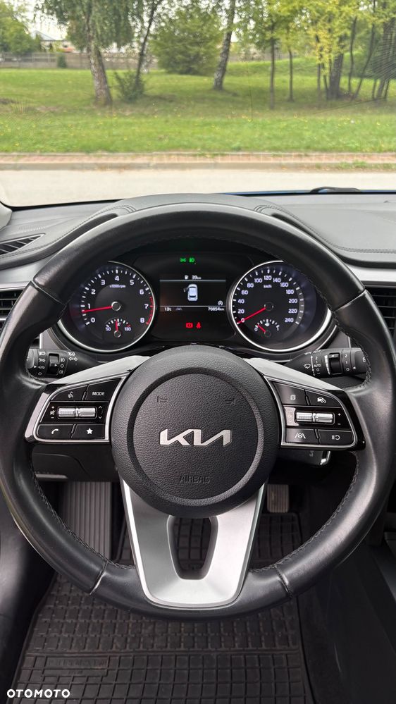 Kia Ceed - 15