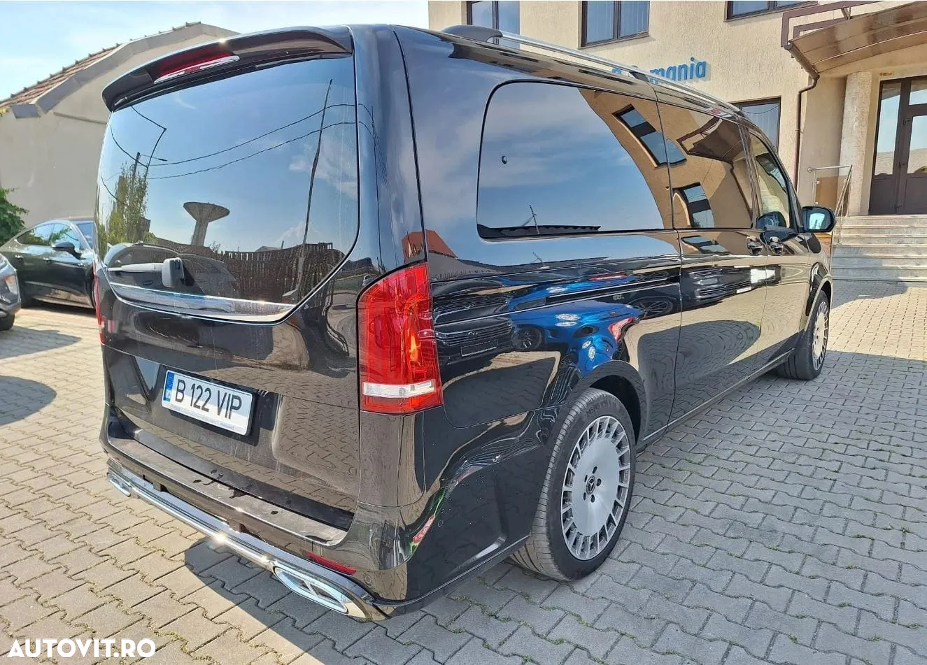 Mercedes-Benz V - 4