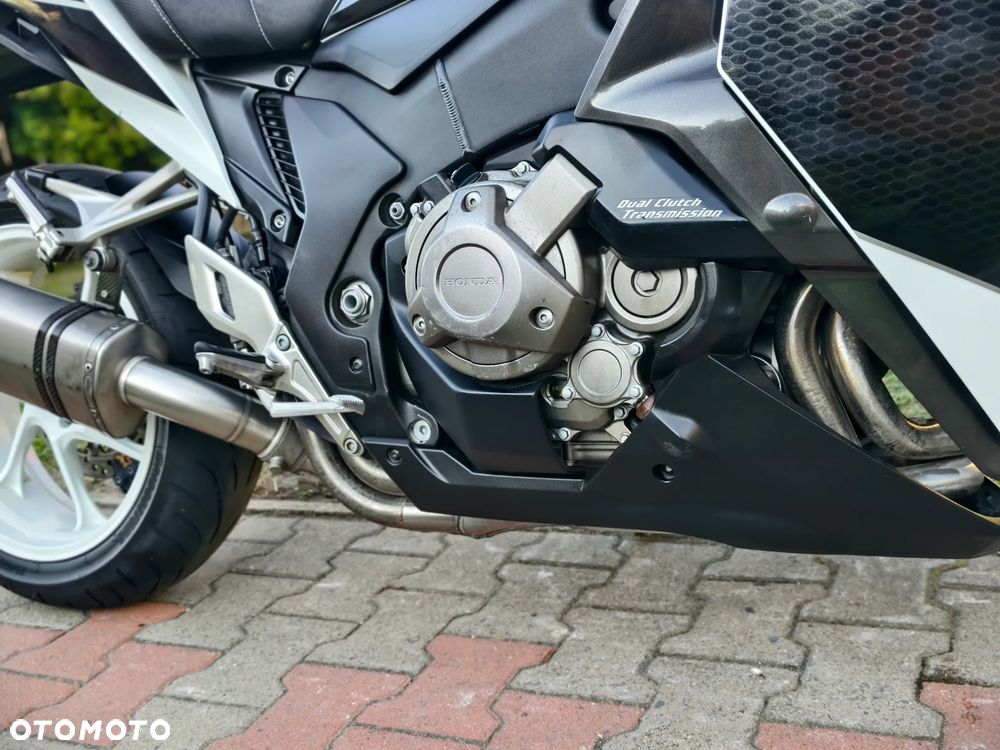 Honda VFR - 10