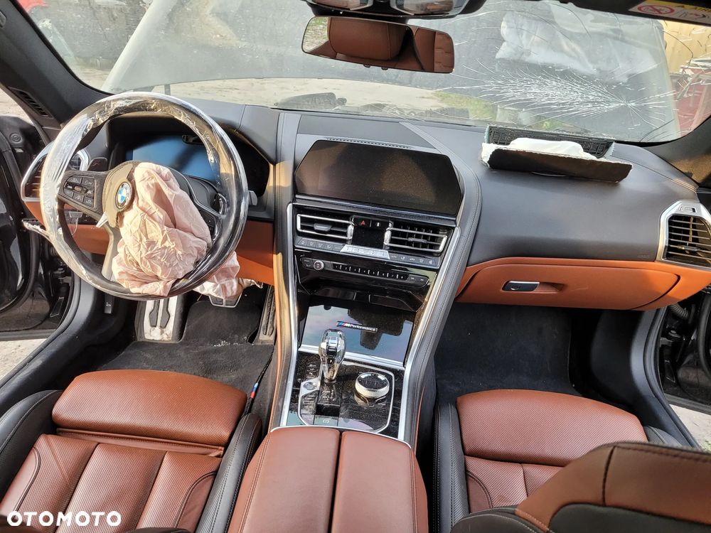 BMW Seria 8 - 1