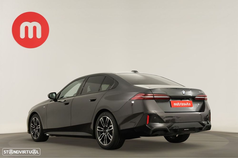 BMW 520 d Pack Desportivo M - 3