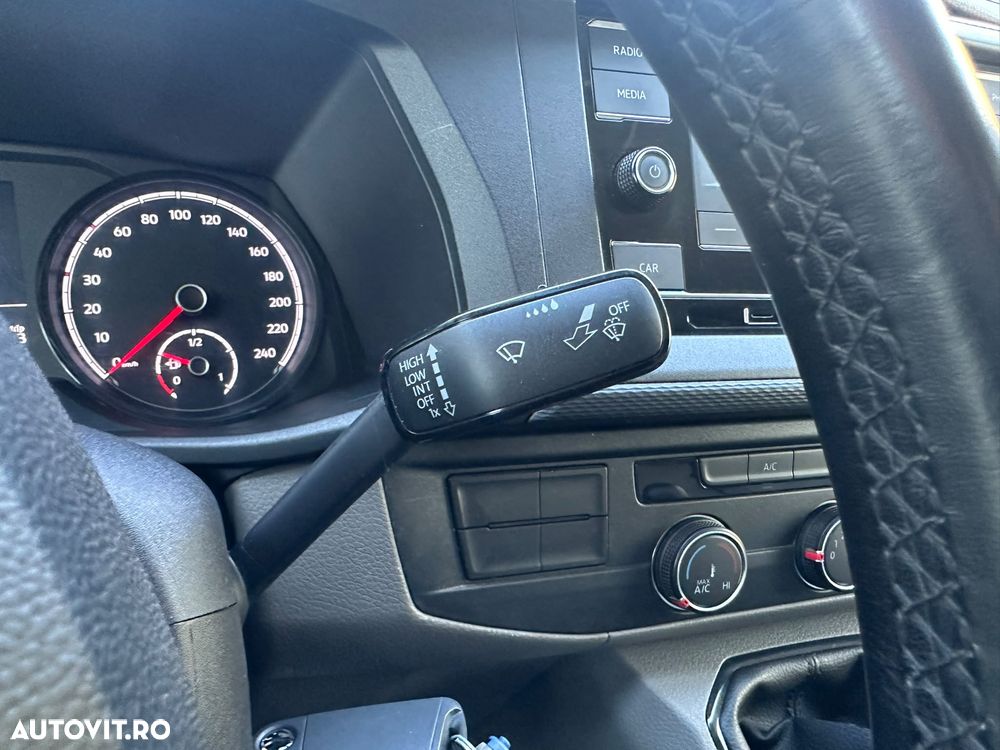 Volkswagen Transporter - 23