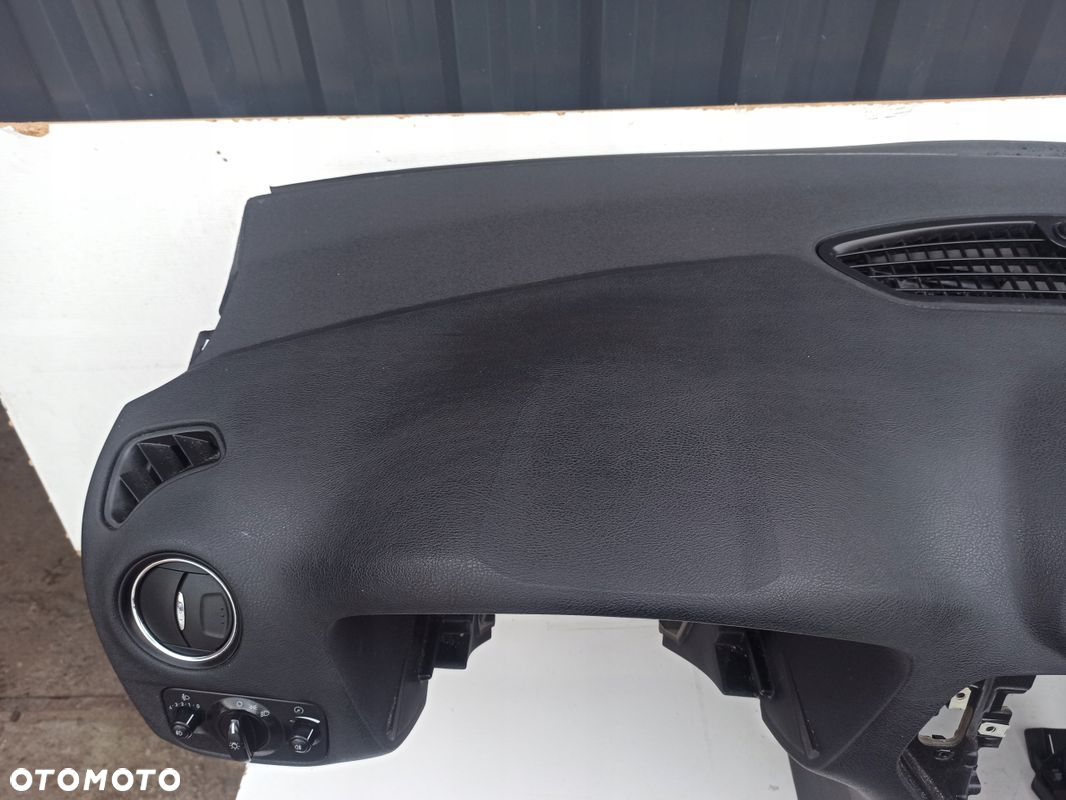 Deska rozdzielcza konsola kokpit FORD MONDEO MK4 07-10 Europa - 7