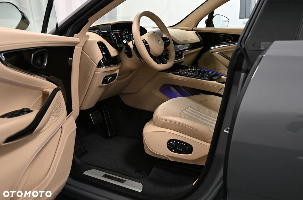 Aston Martin DBX707 - 12