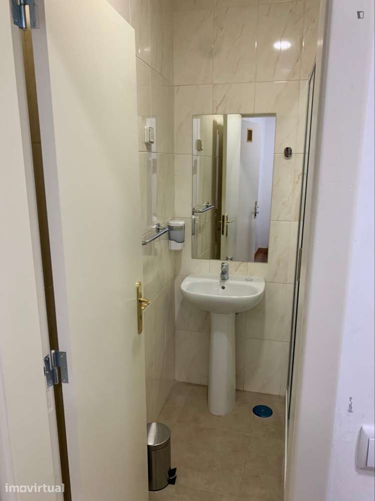 Apartamento com 4 quartos - localizado em Mouraria Lisbon - Grande imagem: 4/25