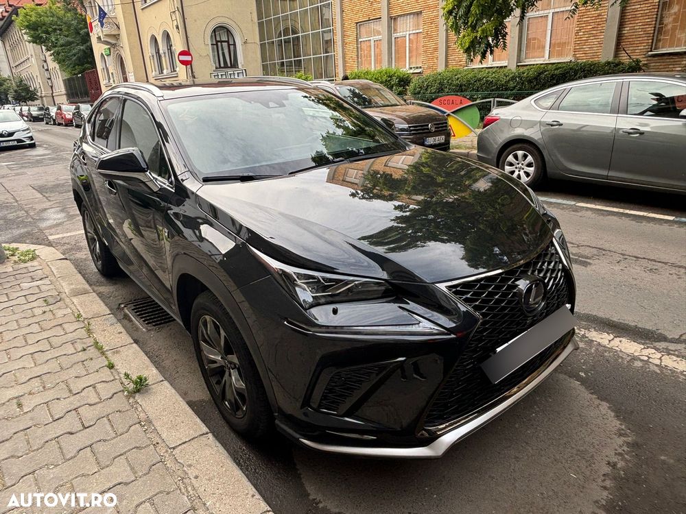 Lexus Seria NX - 8