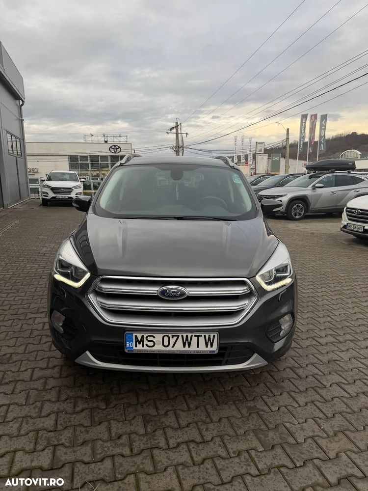 Ford Kuga - 11