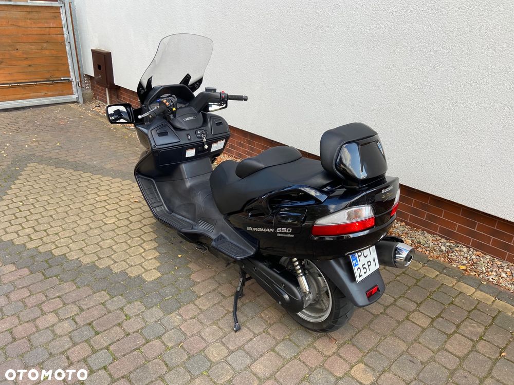 Suzuki Burgman - 4