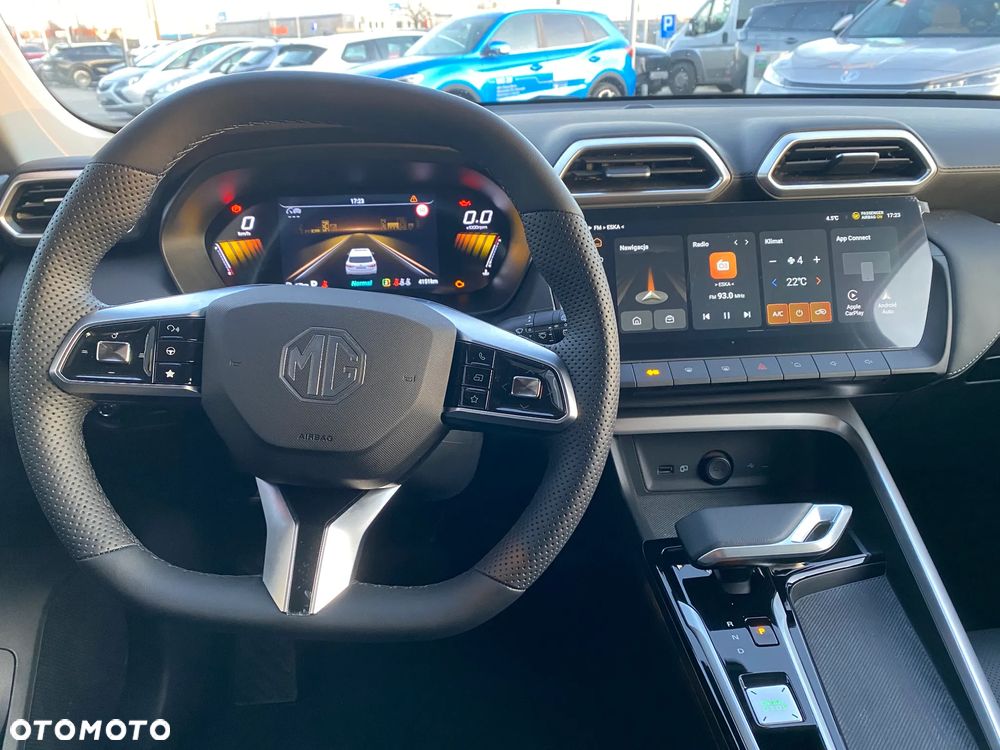 MG ZS 1.5 HEV+ Exclusive - 12