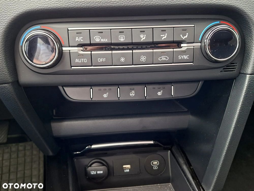 Kia Ceed 1.5 T-GDI Tribute - 26