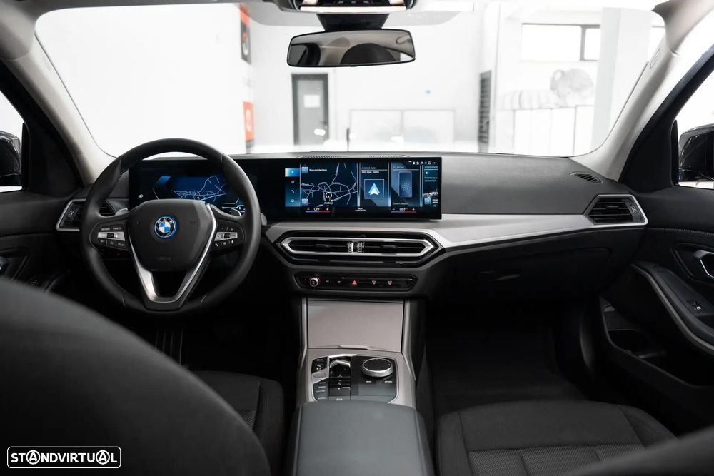 BMW 320 e Auto - 12