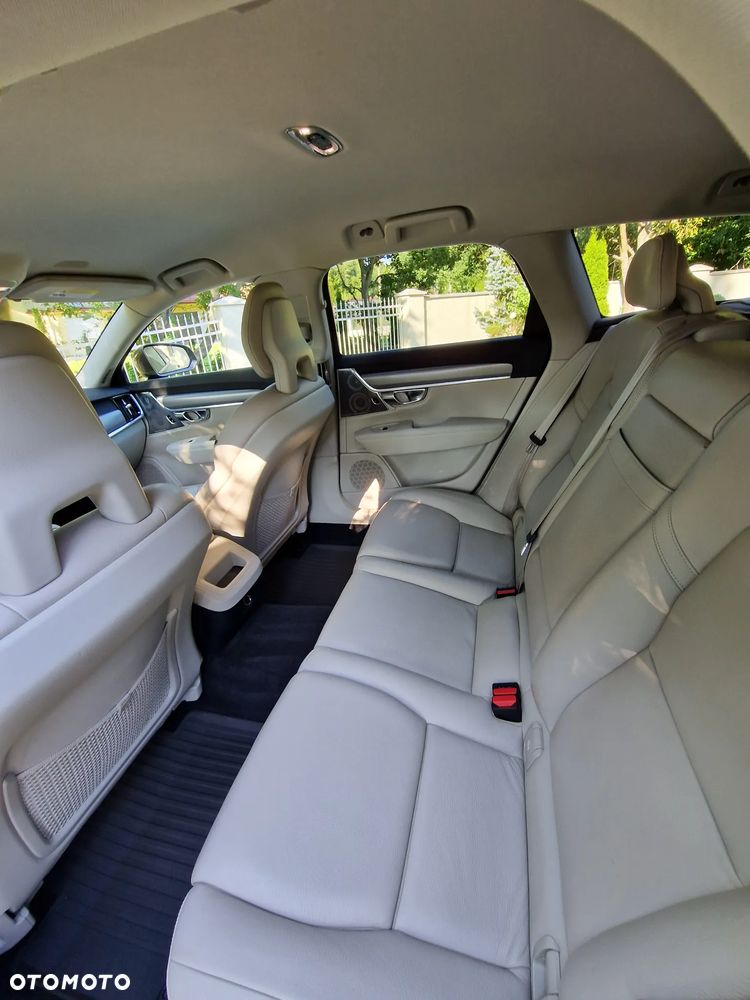 Volvo V90 D5 AWD Momentum - 14