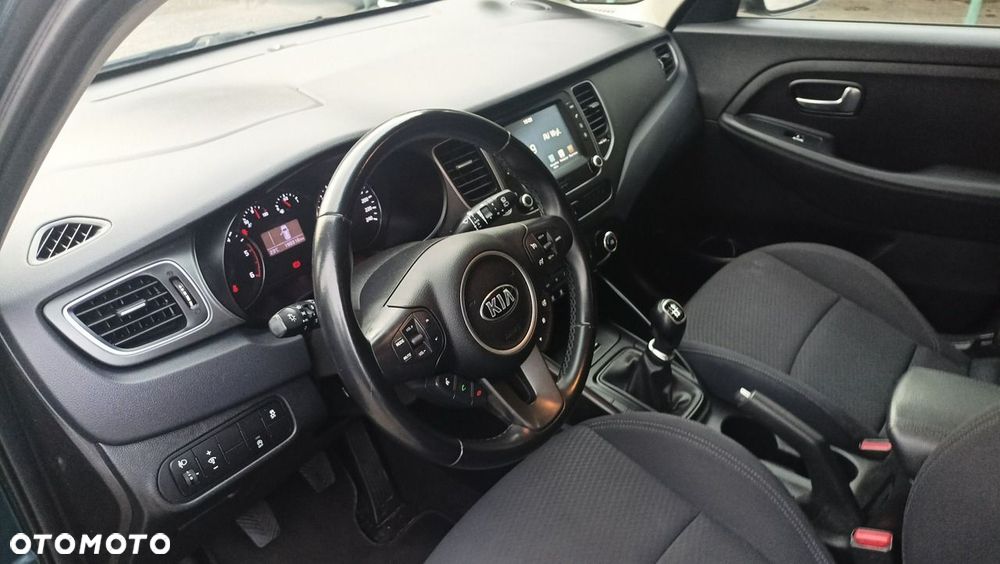 Kia Carens 1.7 CRDi L 7os - 27