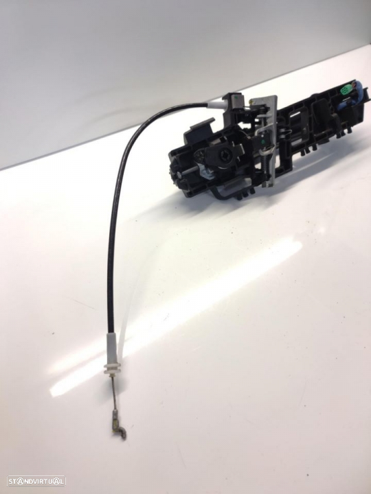 Puxador Moleta de Porta Canhão Exterior Frente Esquerda  Ford Fiesta MK6  2012 a 2017 - 3