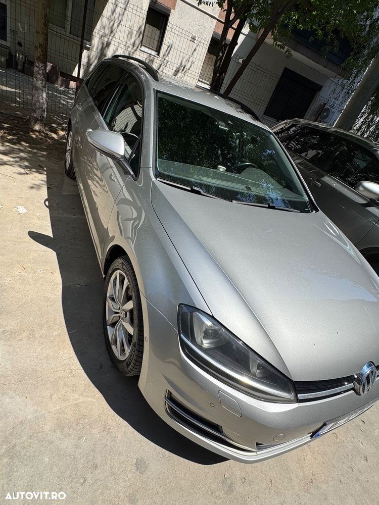 Volkswagen Golf - 2