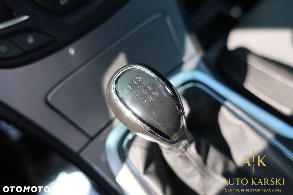 Opel Insignia 1.4 T Cosmo S&S - 25