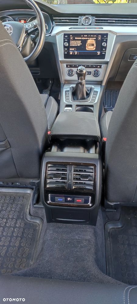 Volkswagen Passat 2.0 TDI BMT Comfortline - 33