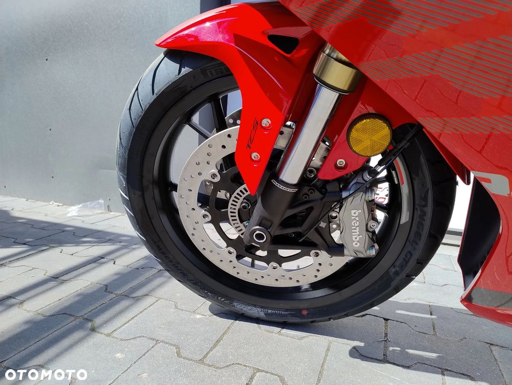 QJMOTOR SRK 800RR - 10