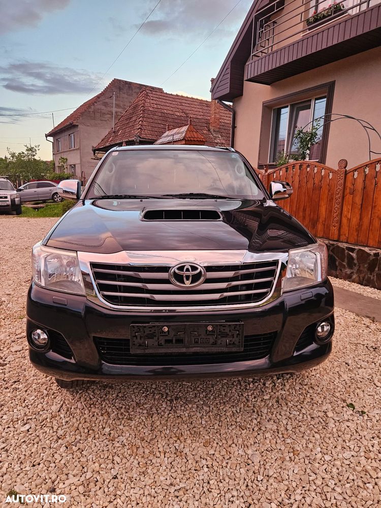 Toyota Hilux 4x4 Double Cab Executive - 15
