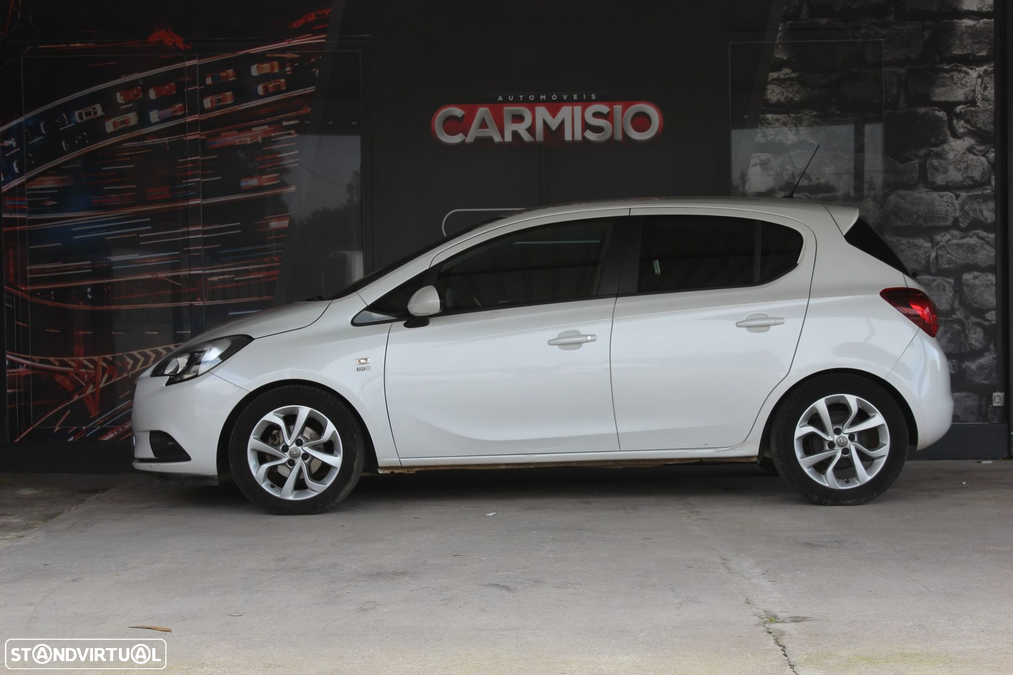 Opel Corsa 1.2 120 Anos - 6