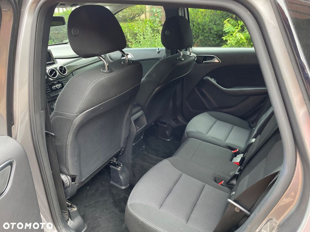 Mercedes-Benz Klasa B 180 d BlueEFFICIENCY Edition - 11