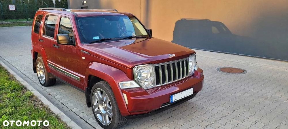 Jeep Liberty - 1