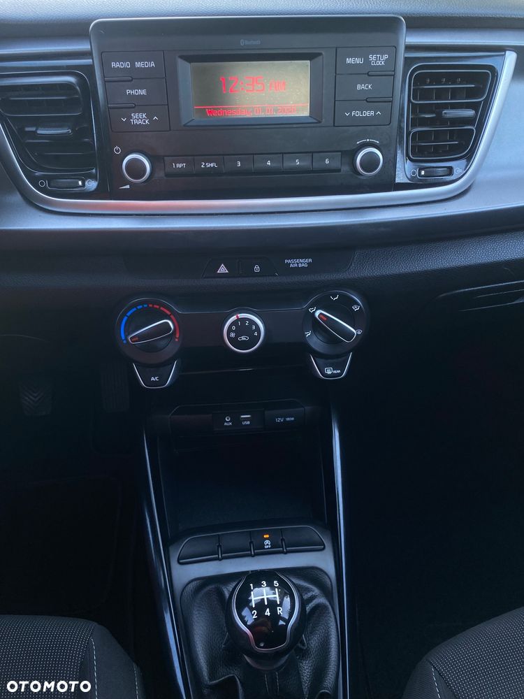 Kia Rio - 16