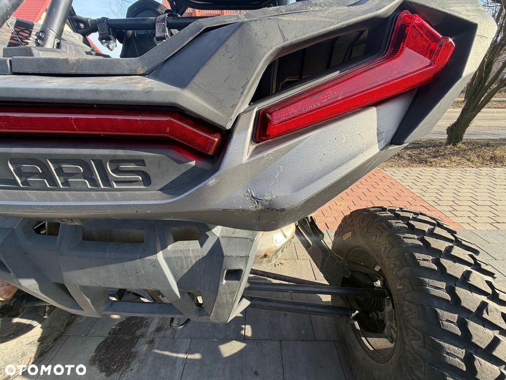 Polaris RZR - 24