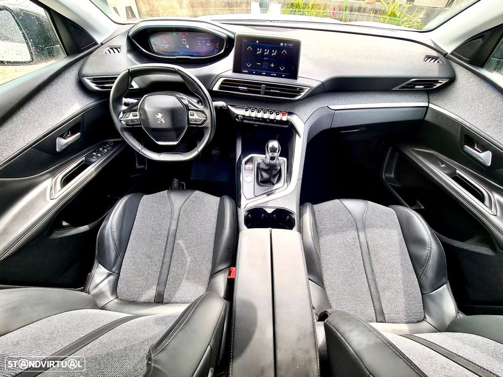Peugeot 3008 1.2 PureTech Allure - 11