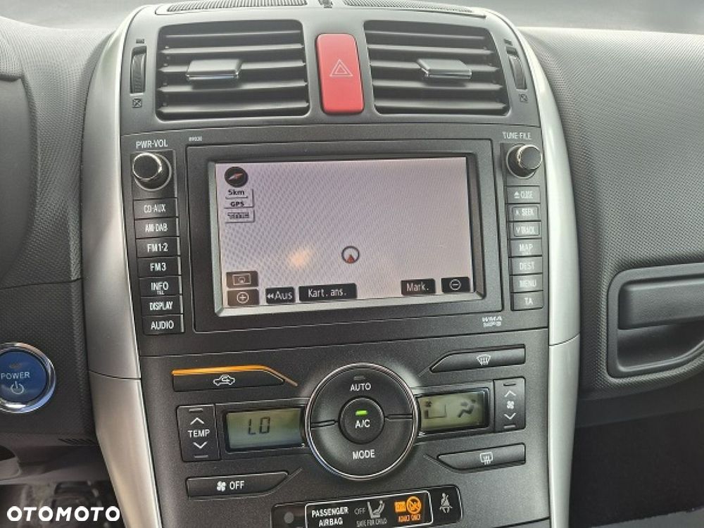 Toyota Auris - 23